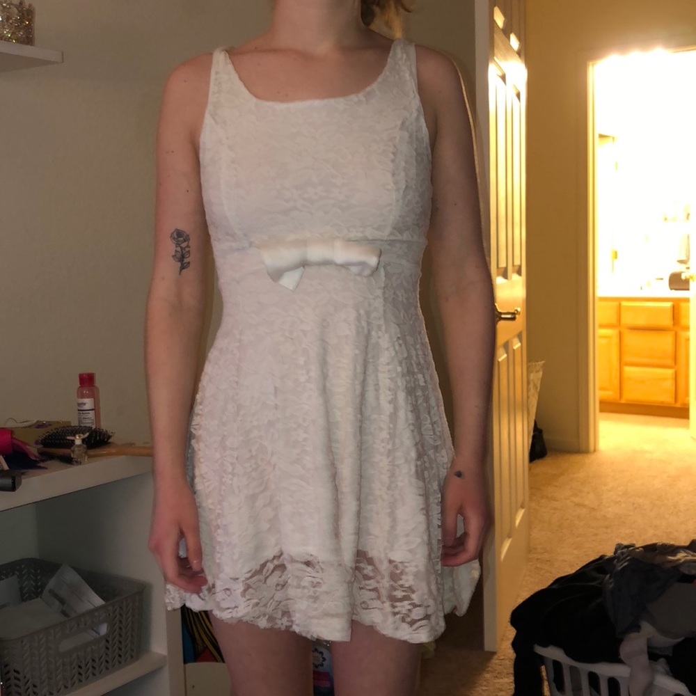 white lace dress